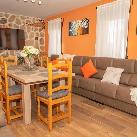 Holiday home La Casona De Trescasas *